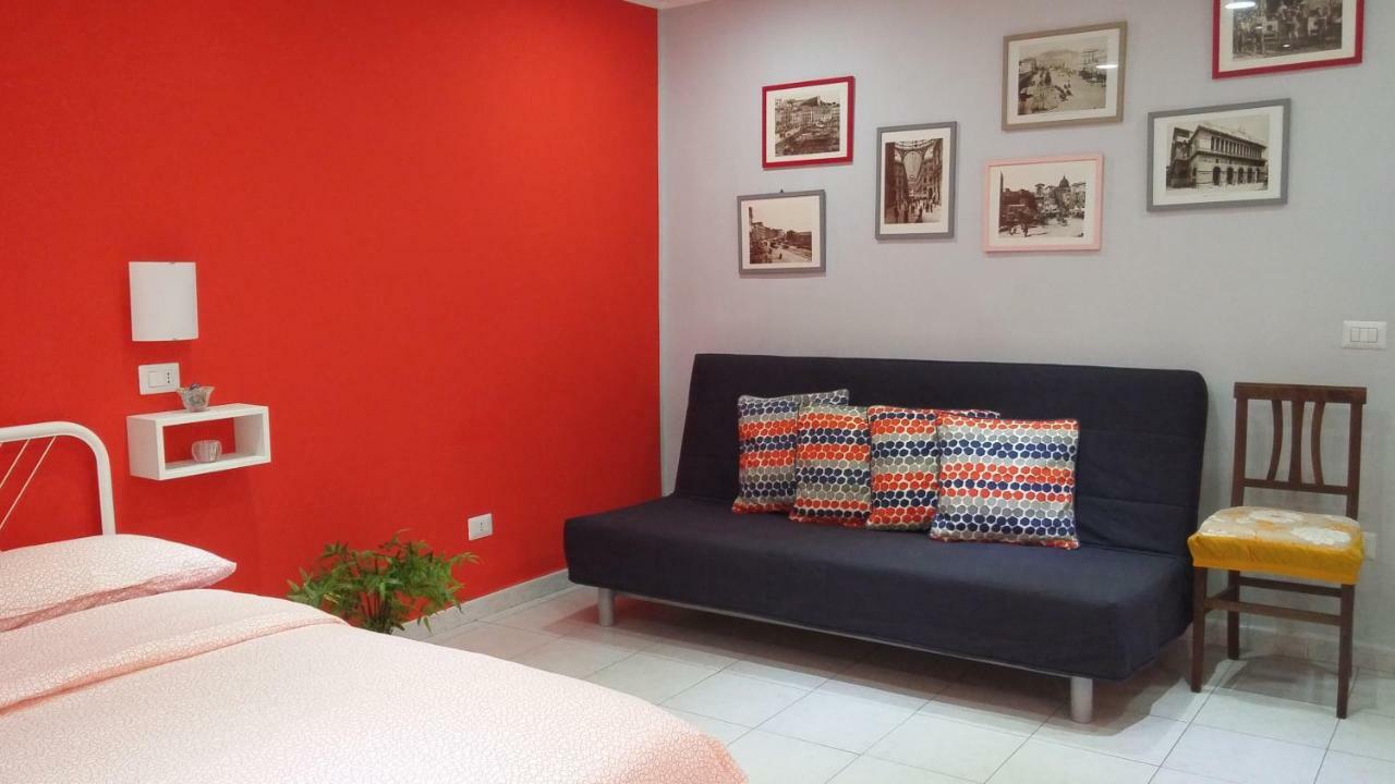 Magic Red Apartment